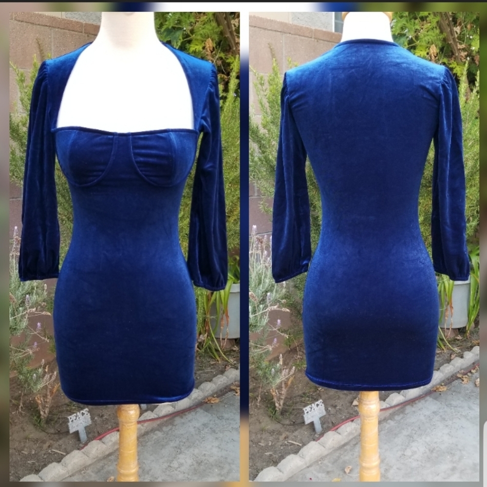 Body Con Velvet Dress